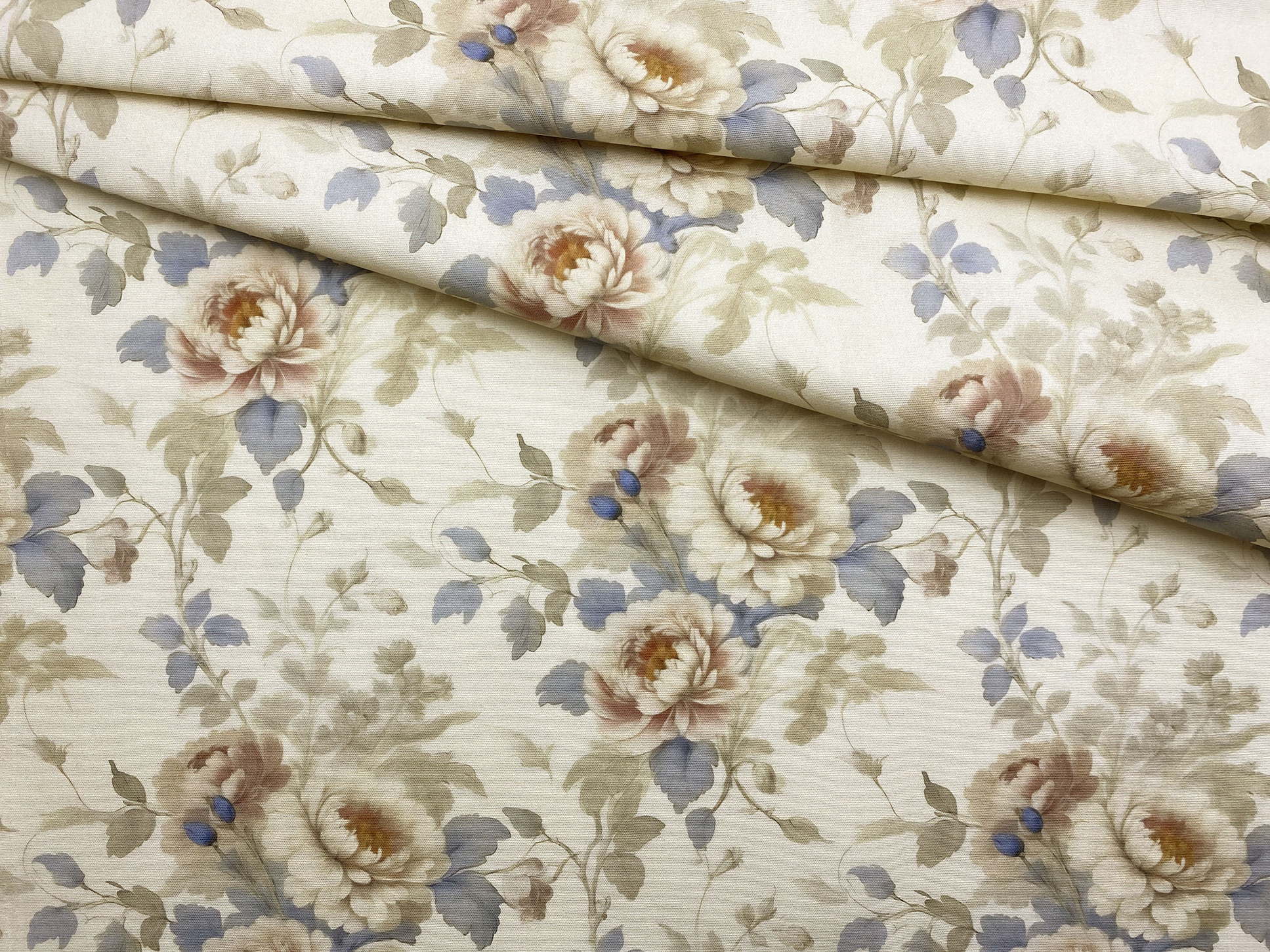 Ткань Канвас сливочного цвета с принтом пионы 12680 1