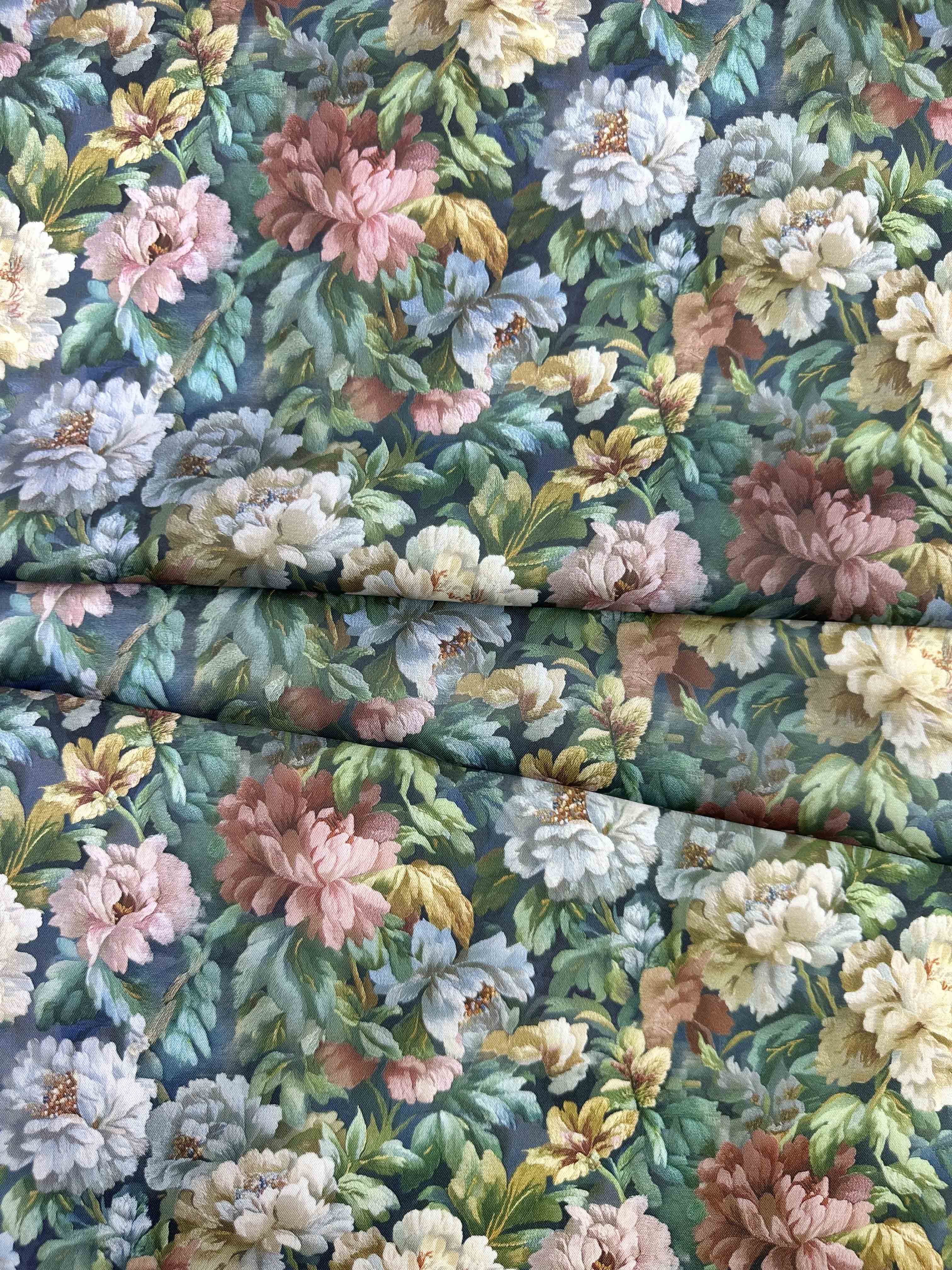 Ткань Твил зеленый с цветочным принтом Старый гобелен 29577 1